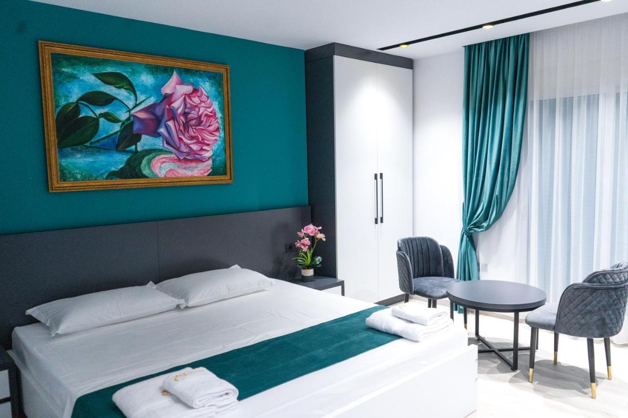 Jata Crown Hotel Tirana Extérieur photo