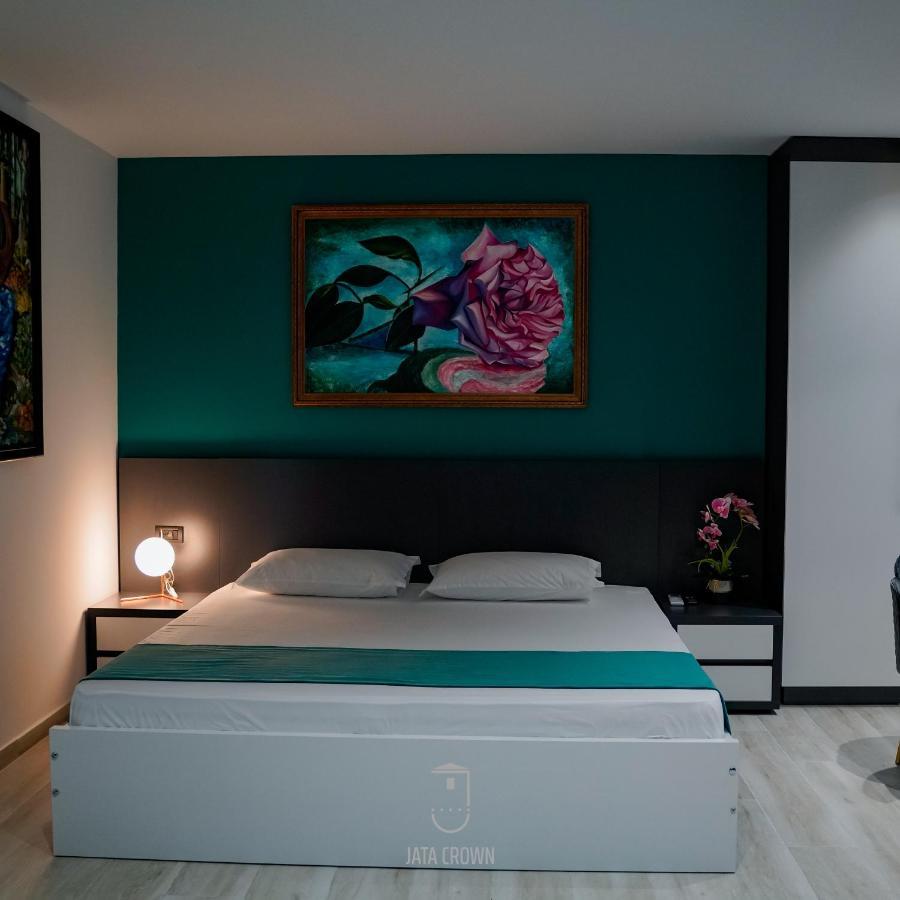 Jata Crown Hotel Tirana Extérieur photo