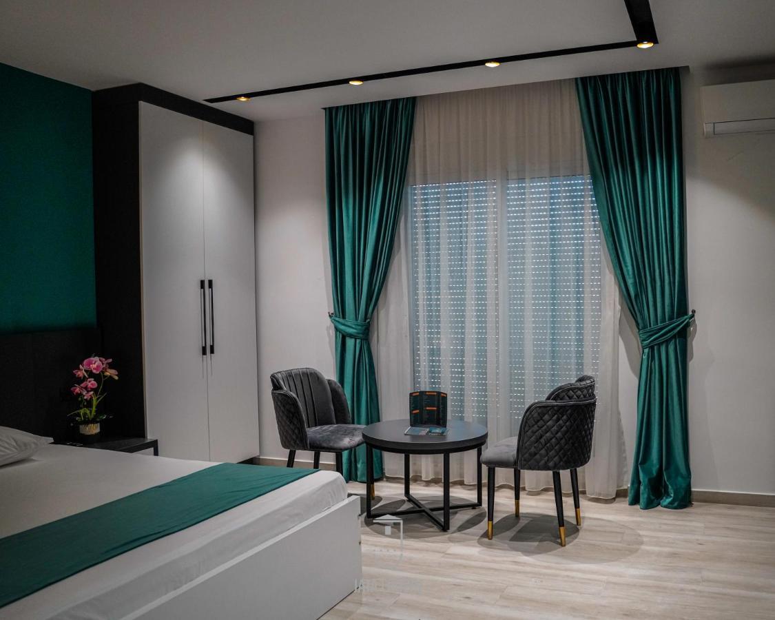 Jata Crown Hotel Tirana Extérieur photo